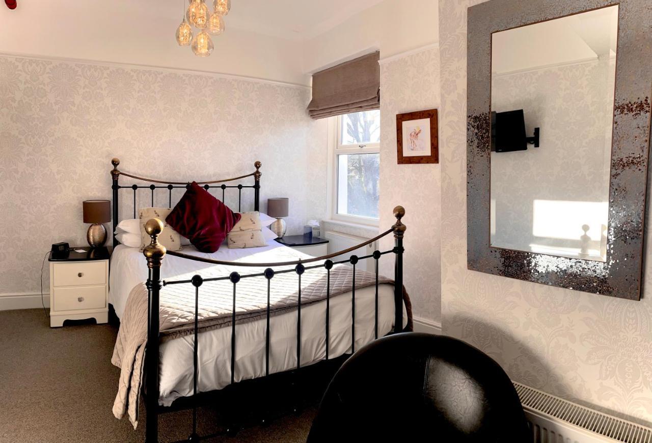 Glenville House - Adults Only - Incl Free Off-Site Health Club With Swimming Pool, Hot Tub, Sauna & Steam Room Bowness-on-Windermere Extérieur photo