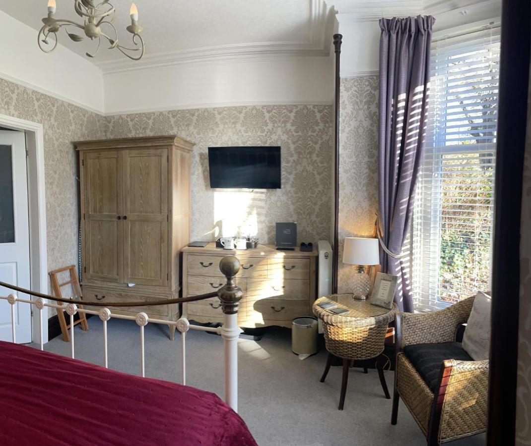 Glenville House - Adults Only - Incl Free Off-Site Health Club With Swimming Pool, Hot Tub, Sauna & Steam Room Bowness-on-Windermere Extérieur photo